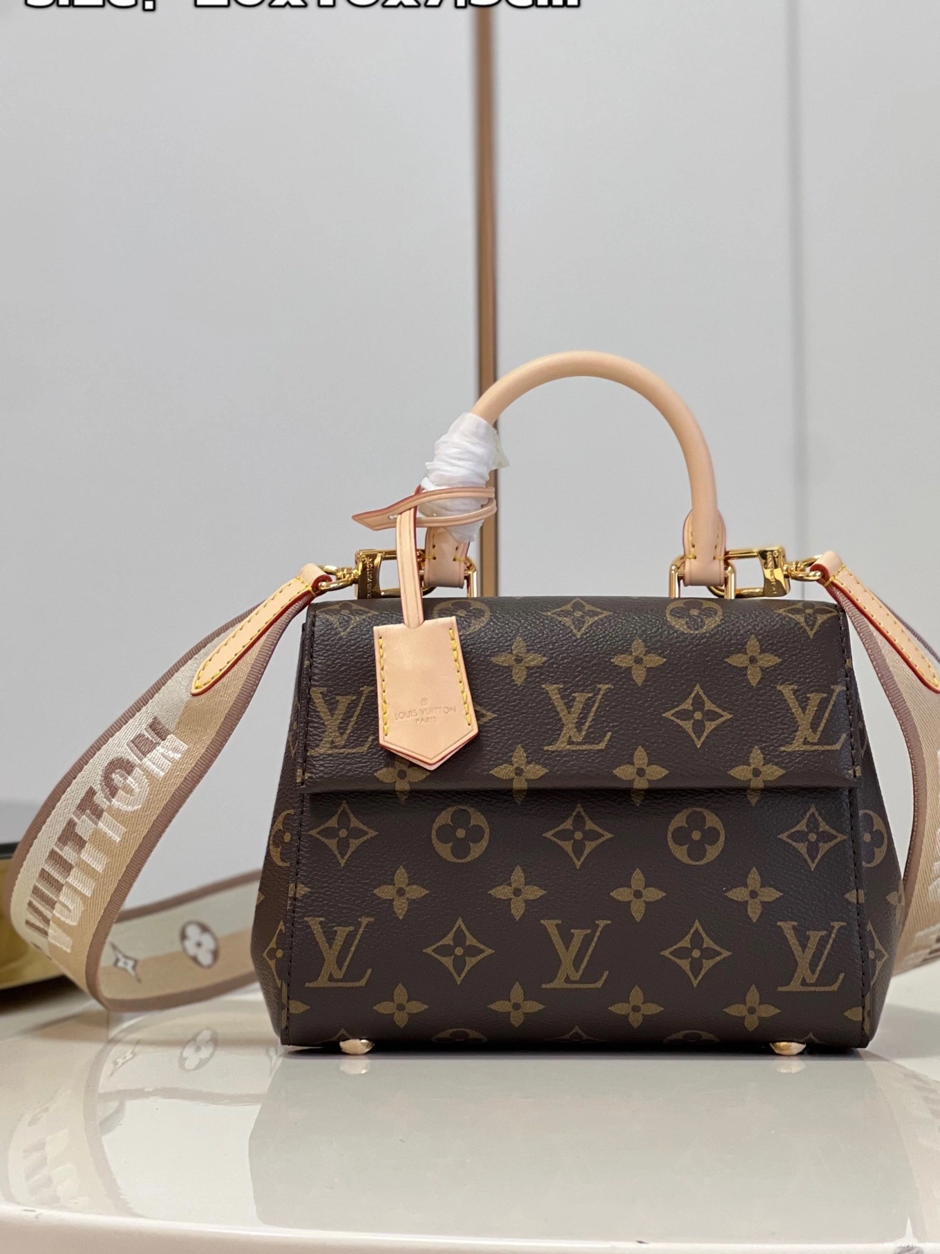 Aaa replica ru LOUIS CLUNY BB VUITTON 0721